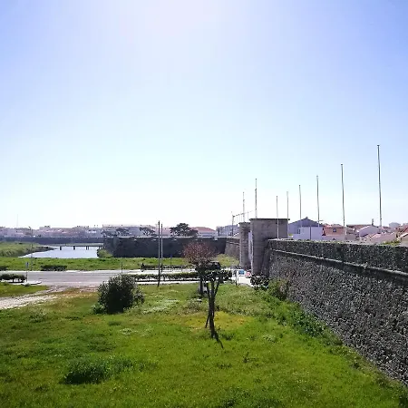 Peniche's Blue & White פניש